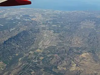 Округ Вннтура  Район Санта-Паулы (в центре снимка)