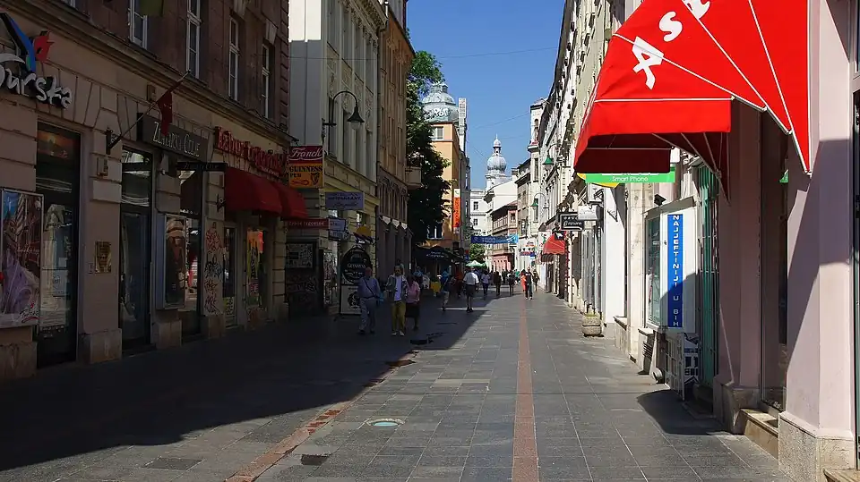 Улица Ферхадия, 2015 г.