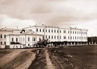 Общий вид институтского комплекса