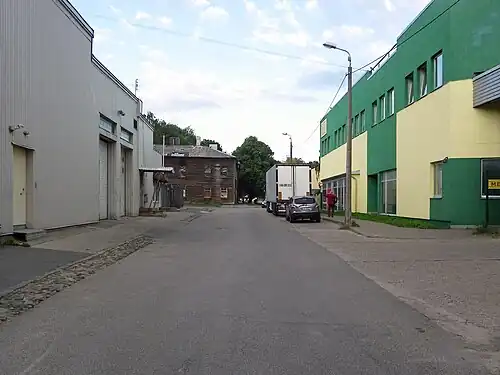 Дальняя часть улицы