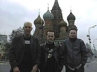 Участники группы в Москве, октябрь 2000 года. Эйч Пи Бакстер, Рик Джордан, Аксель Кун