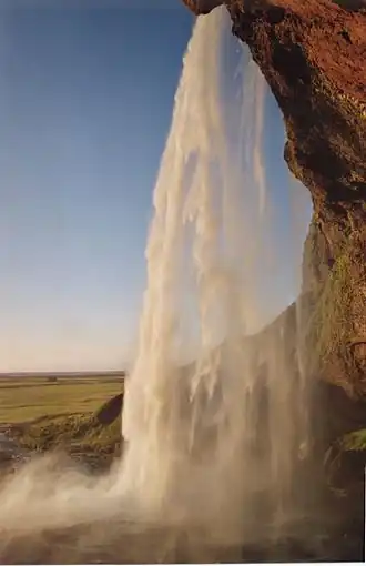 Вид со стороны деревни Хвольсвёдлюр