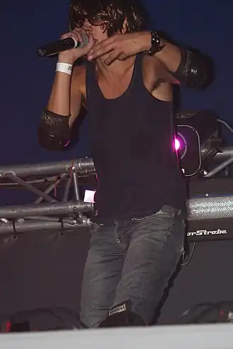 Ребекка Уорриор в 2009 году на фестивале Astropolis