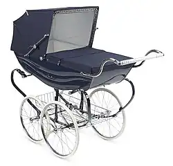 Silver Cross Balmoral Coach-Built Pram
