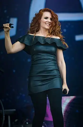 Симона Симонс в 2018 году