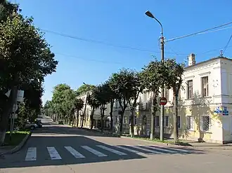 Вид от пересечения с Ильиной улицей