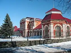 Бывшая женская гимназия