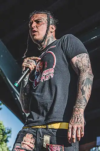 Sosmula на концерте в Юджине, штат Орегон