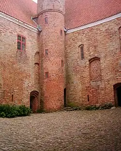 Круглая лестничная башня