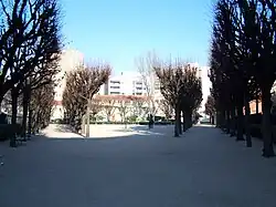 Сквер Поля Гримо в Париже.