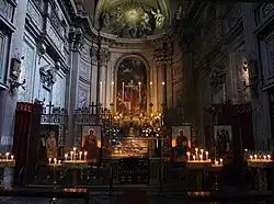 Интерьер храма