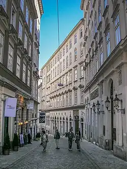 Синагога Штадттемпель в Вене, около которой велась стрельба