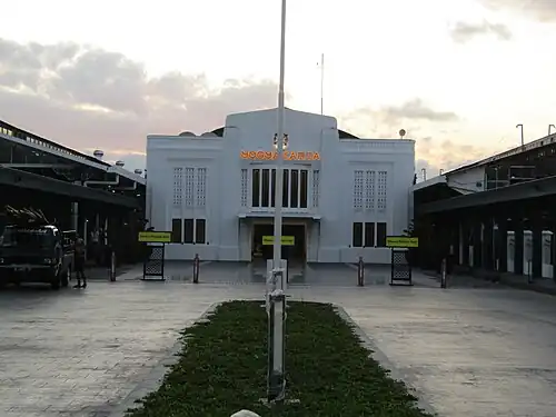 Тугу — главная железнодорожная станция в Джокьякарте