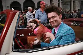 Главные герои заняли свои места