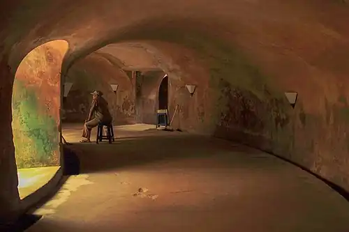 Подземная мечеть Sumur Gumuling