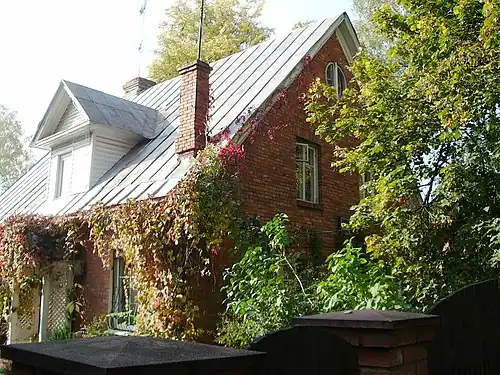 Дом на две семьи (арх. З.&nbsp;М.&nbsp;Розенфельд)