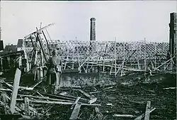 Сад Брёдерны Ханссон, разрушенный взрывом авиабомбы, 19 ноября