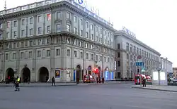 Оцепленный выход из станции «Октябрьская» спустя 2 часа после взрыва