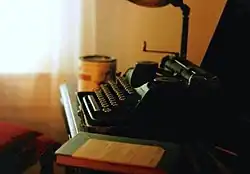 Ундервуд универсальный портативный Уильяма Фолкнера находится в его офисе в Роуэн-Оук[англ.], который в настоящее время поддерживается Университетом Миссисипи в Оксфорде как музей