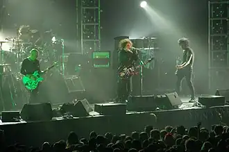 The Cure на концерте в Сингапуре, август 2007