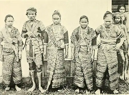 Традиционный костюм манобо