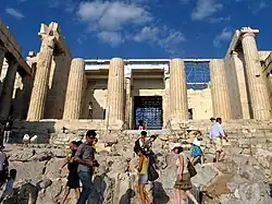 Вход в Акрополь