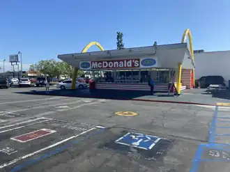 Самый старый действующий ресторан McDonald's.