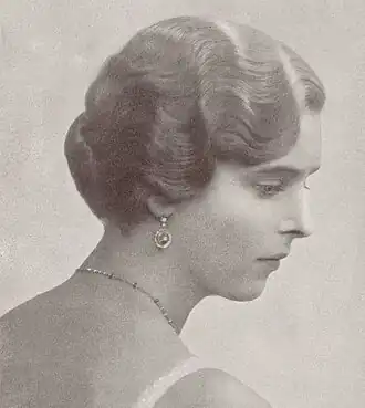 Фотография Теодоры в 1928 году.