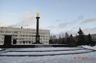 Стела «Город воинской славы» в Тихвине
