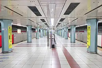 Платформа линии Маруноути