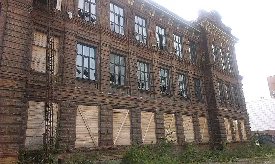 дом 20, «Гоголевский дом», 1902 год, архитектор П.&nbsp;Ф.&nbsp;Федоровский &nbsp;памятник архитектуры&nbsp;(региональный) № 7020039000 Состояние в сентябре 2015 года