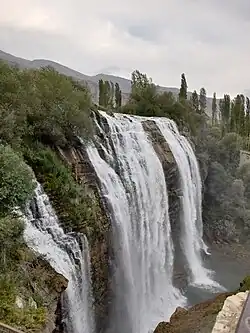 водопад Тортум на реке