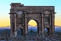 Триумфальная арка Траяна