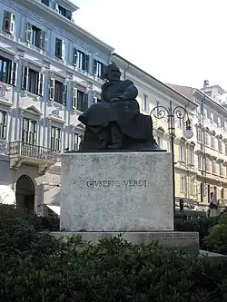 Памятник Верди в Триесте