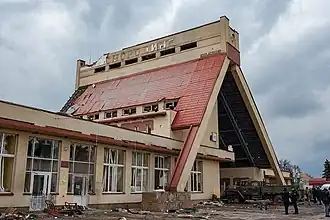 Разрушенный железнодорожный вокзал «Тростянец-Смородино»