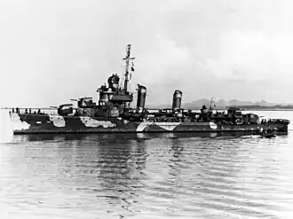 эсминец USS Meredith (DD-434) типа «Гливс» на Сува, Фиджи 23 июня 1942 года