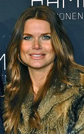 Валери в 2012 году