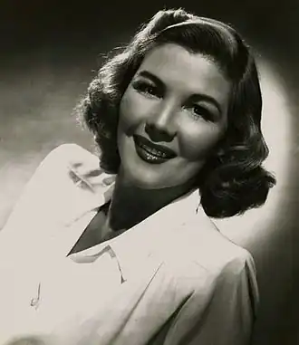 Веда Энн Борг. Рекламное фото к фильму «Белокурая дикарка» (1947)