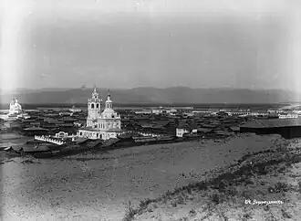 Спасская церковь. На заднем плане слева — Одигитриевский собор. Фотография Н. А. Чарушина