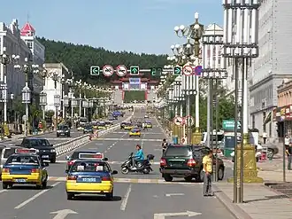 Центральная улица&nbsp;— Чжэнъян