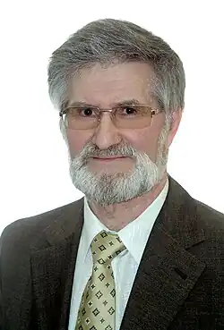 Фото В. И. Костицына с доски почёта Пермского госуниверситета