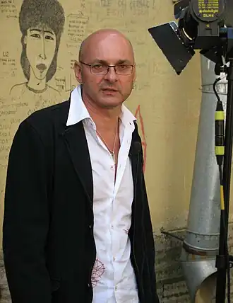 Виктор Сологуб на съемках фильма о Ленинградском рок-клубе