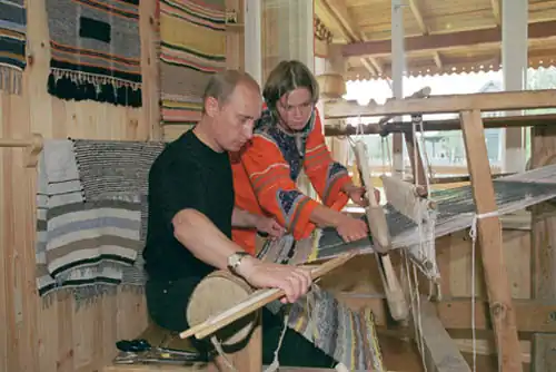 Ткацкая мастерская в ремесленной слободе