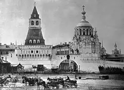 Владимирские ворота и безымянная башня в 1884 году