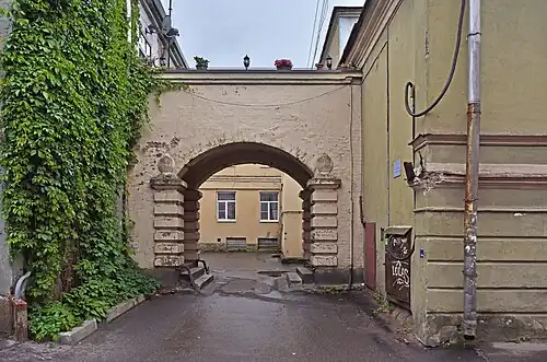 Арка дома № 1