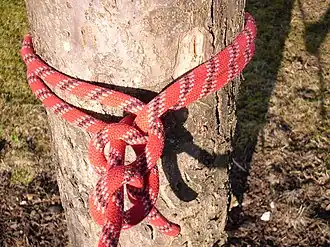 Мачтовый штык без обязательной схватки ходового конца троса за коренной