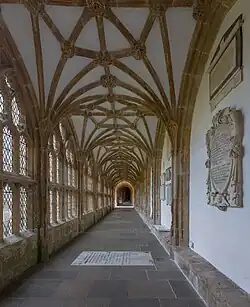 Своды клуатра