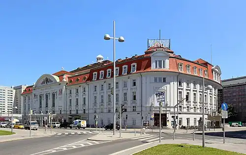 Концертный зал и Музыкальная академия, Вена (1911-13).