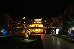 Ночной вид Каскада