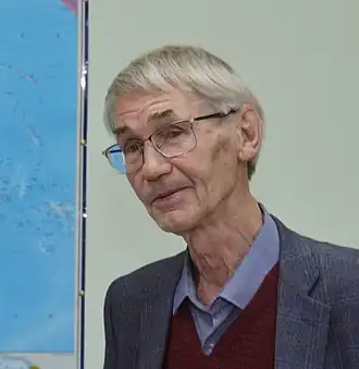 Профессор Александр Леонидович Никифоров ведёт философский редактон